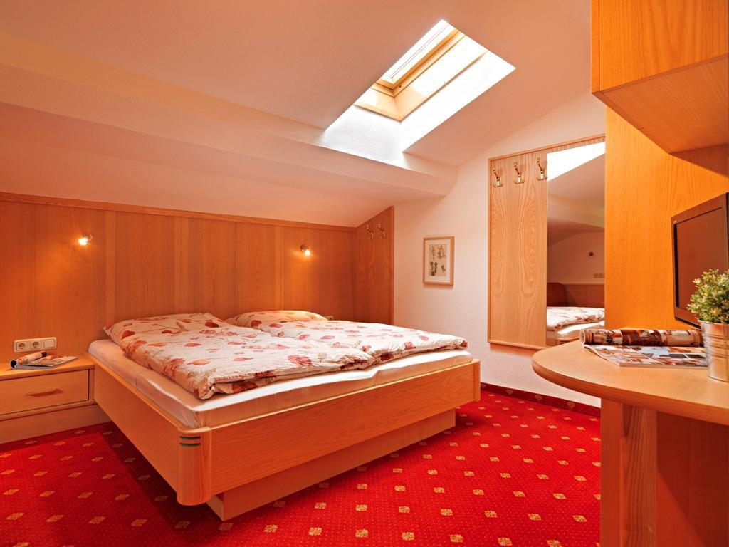 Ferienwohnung Saalbach Fieberbrunn Værelse billede